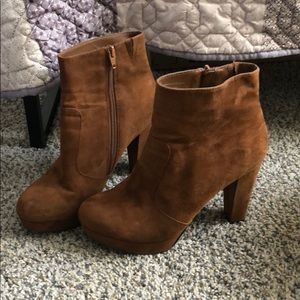 Boot heels